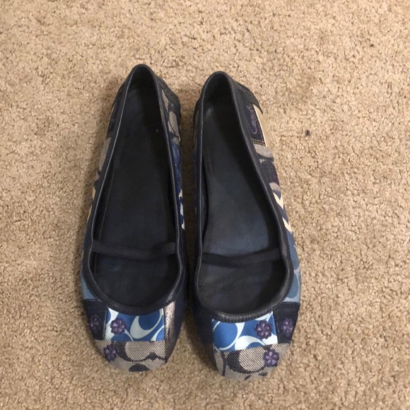 womens navy blue dress flats